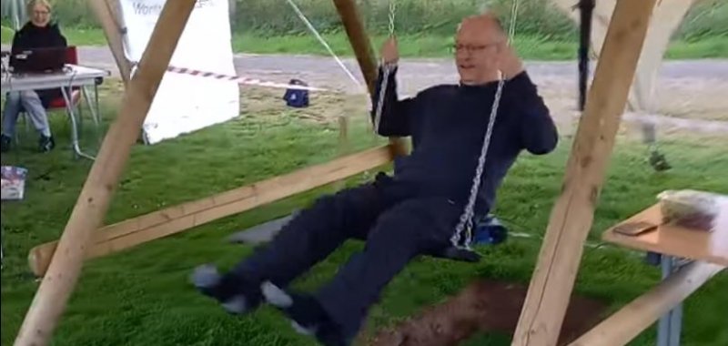 British man spends three days on swing for Guinness World Record